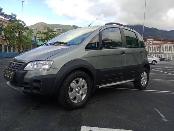 FIAT IDEA 1.8 MPI ADVENTURE 8V FLEX 4P MANUAL FIAT IDEA 1.8 MPI ADVENTURE 8V FLEX 4P MANUAL